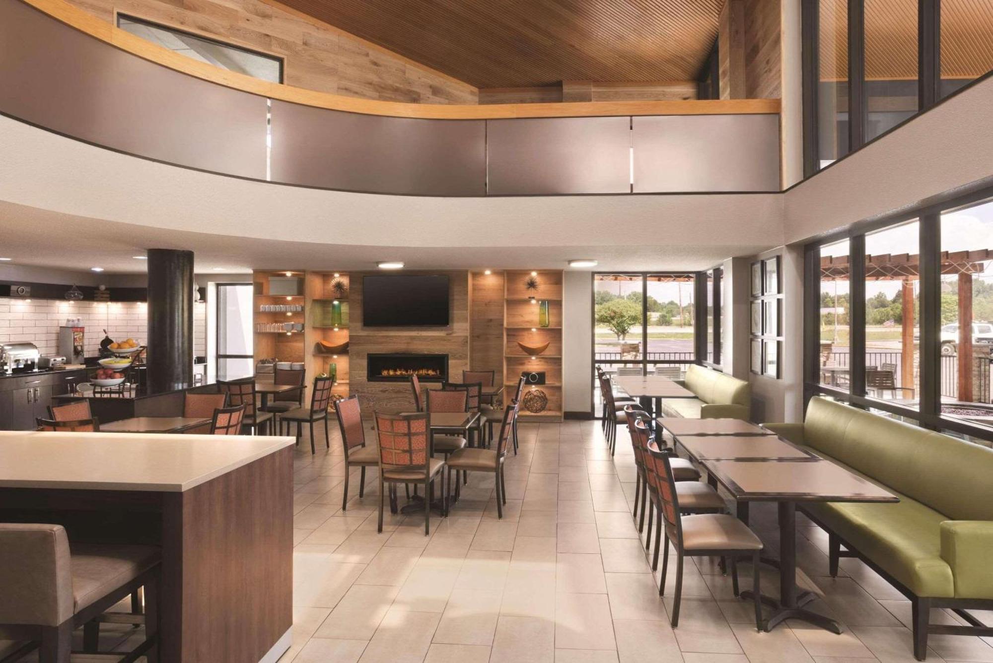 Country Inn & Suites By Radisson, Indianapolis East, In Экстерьер фото