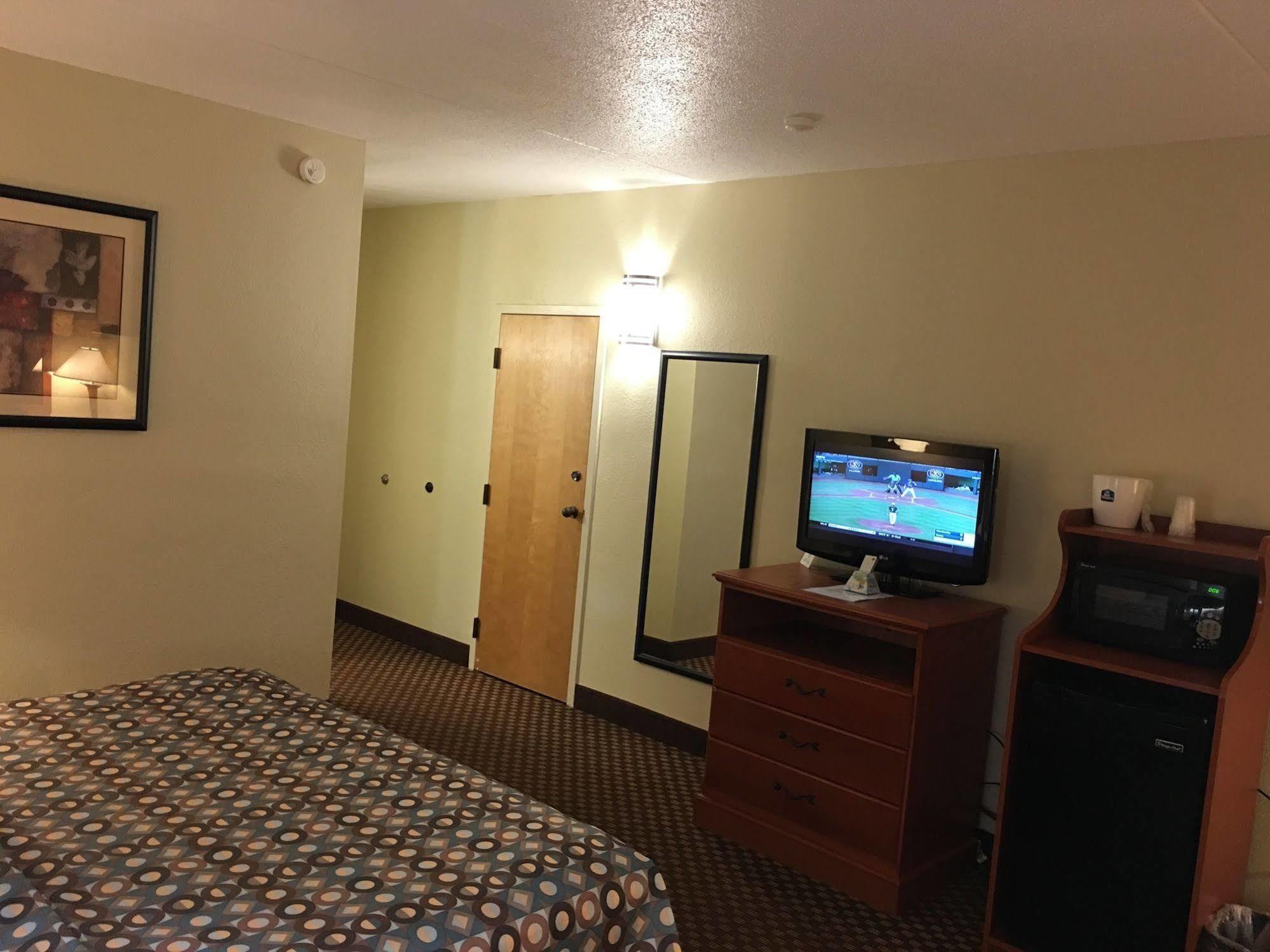 Country Inn & Suites By Radisson, Indianapolis East, In Экстерьер фото